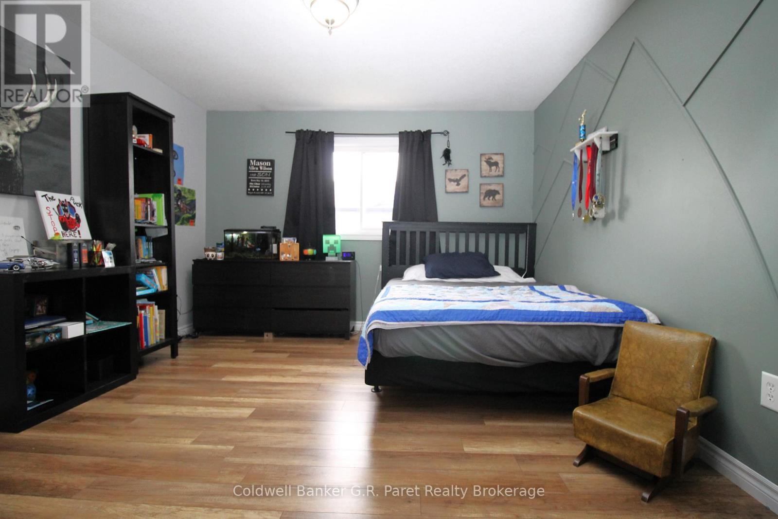 4 LANGRELL AVENUE - 22