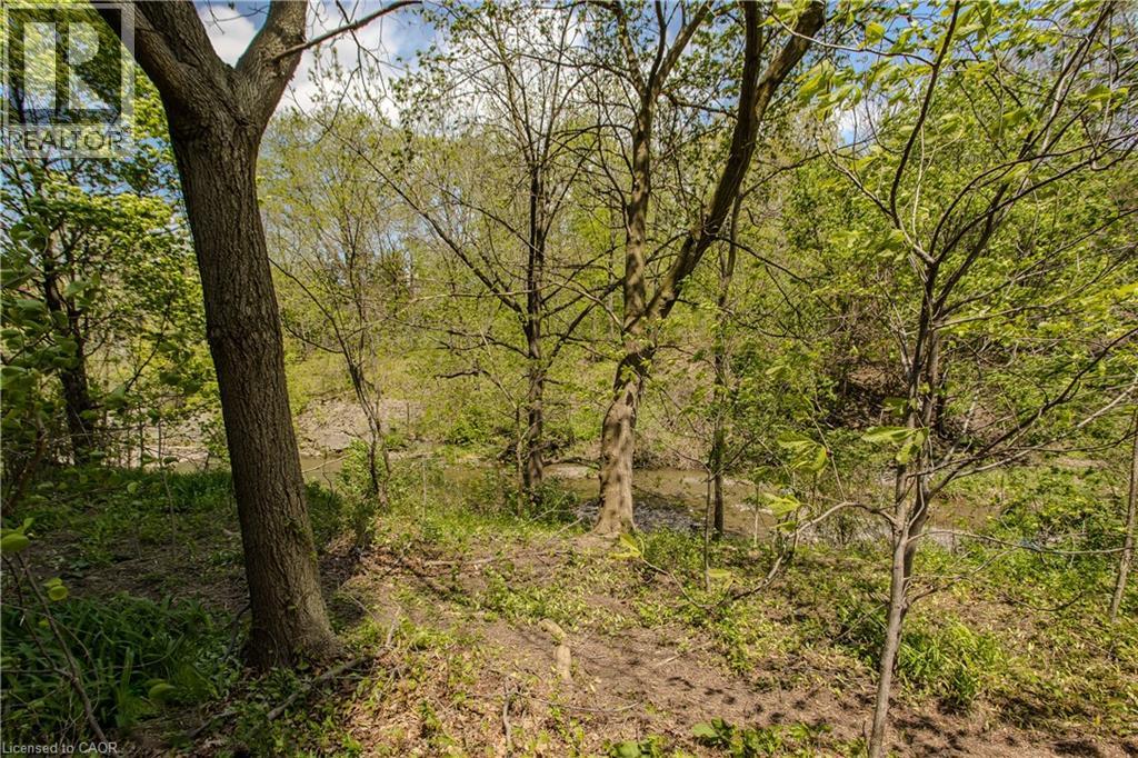 #312 1055 SOUTHDOWN Road - 37