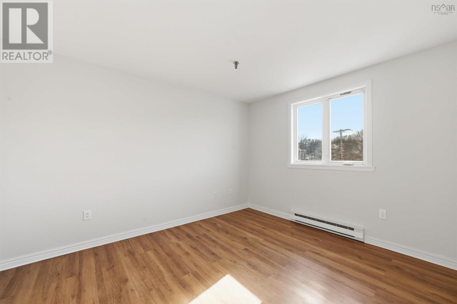 #314 15 Langbrea Drive - 21