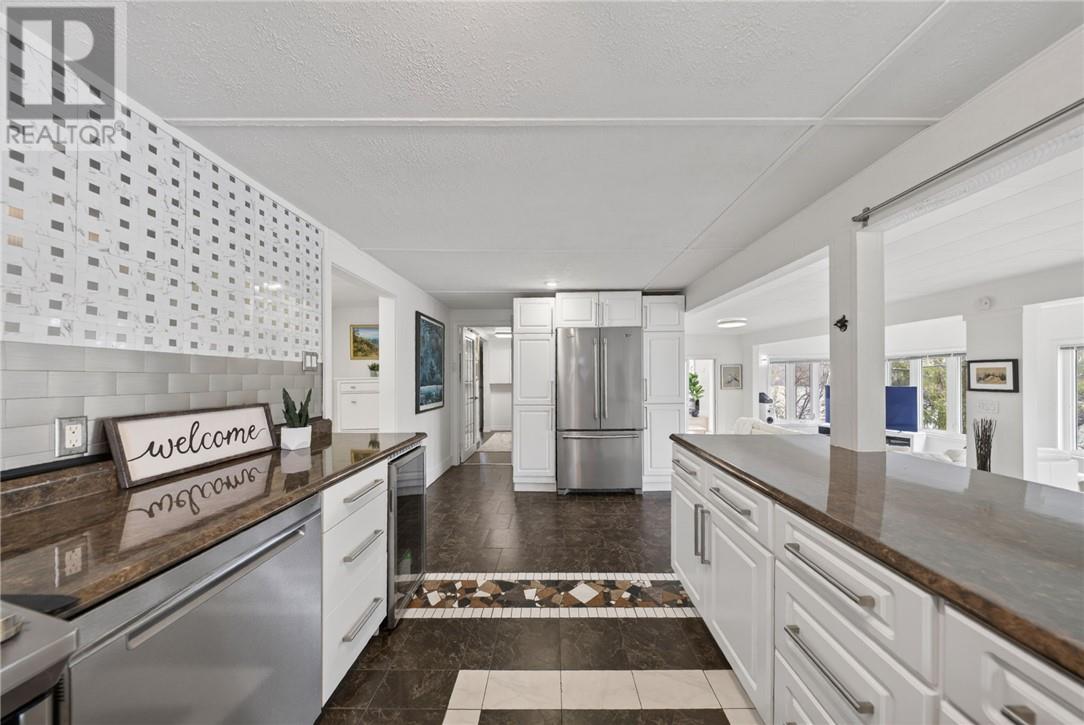 2113 Sunnyside Road - Image 17