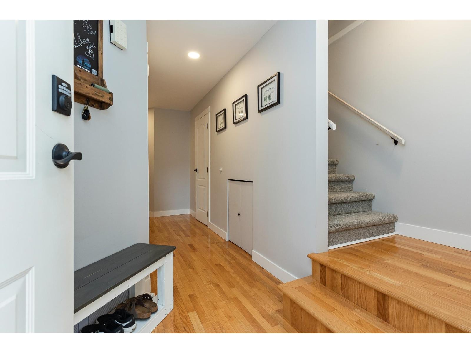 4 45640 STOREY AVENUE, Sardis West Vedder — photo 3