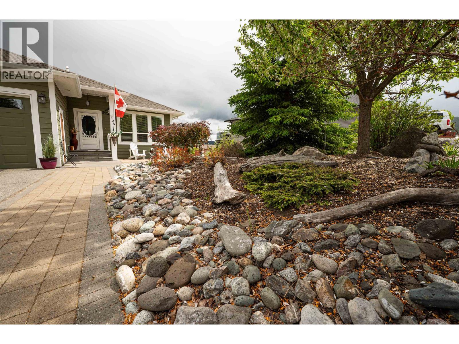 134 EAGLE CRESCENT - 36