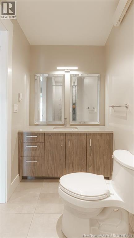 #704 55 Queen Street - 15