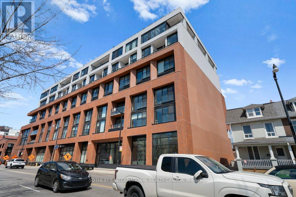 #323 2720 DUNDAS STREET W - 21