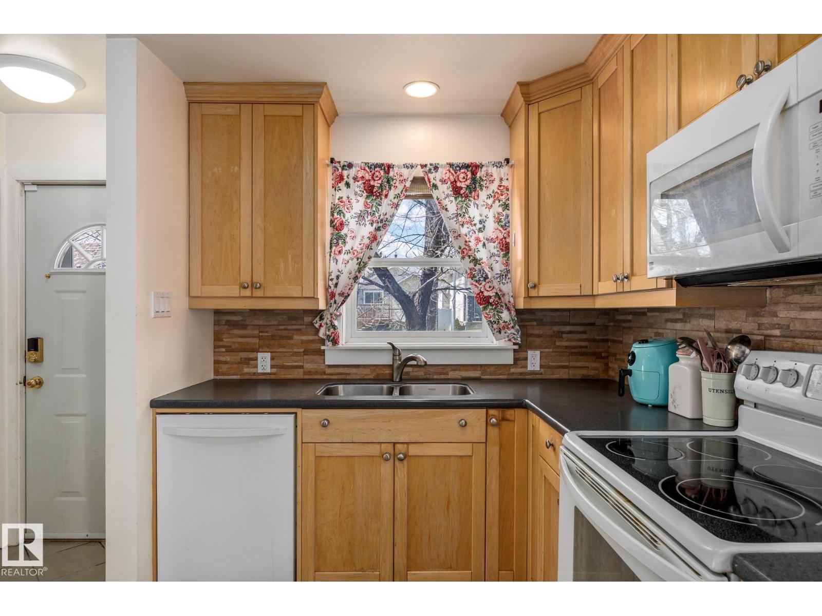 12323 104 ST NW - 15