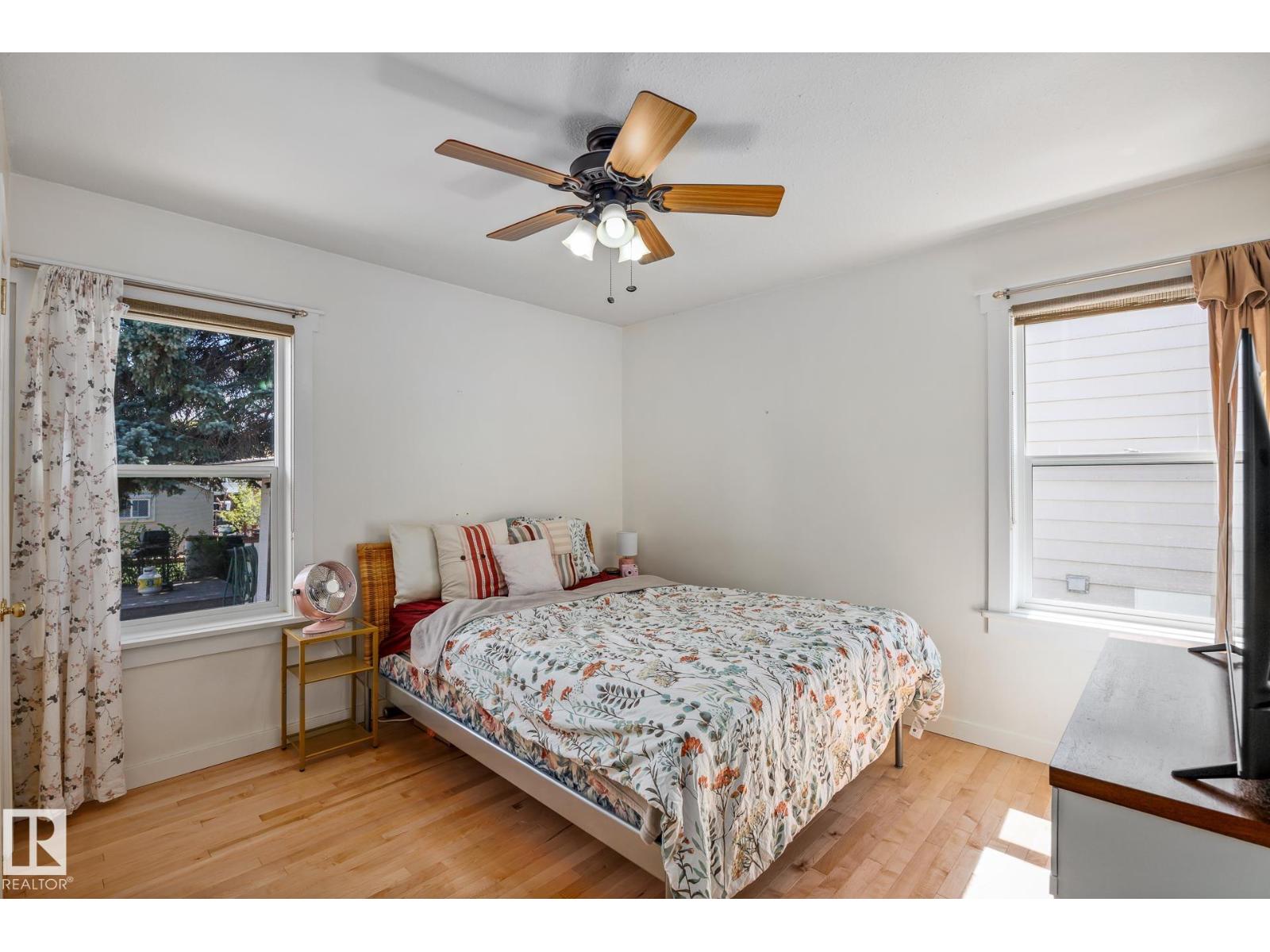 12323 104 ST NW - 18