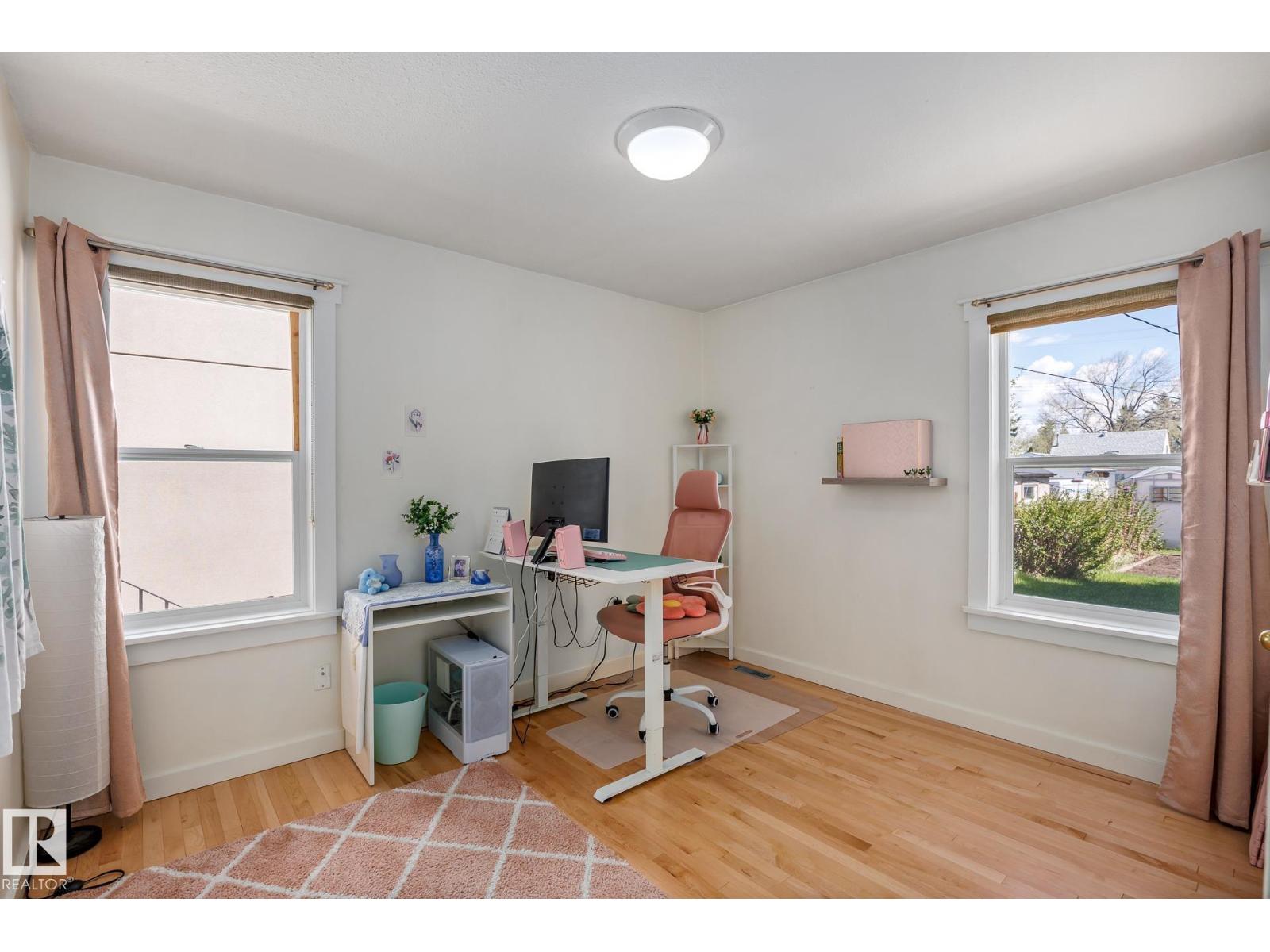 12323 104 ST NW - 22