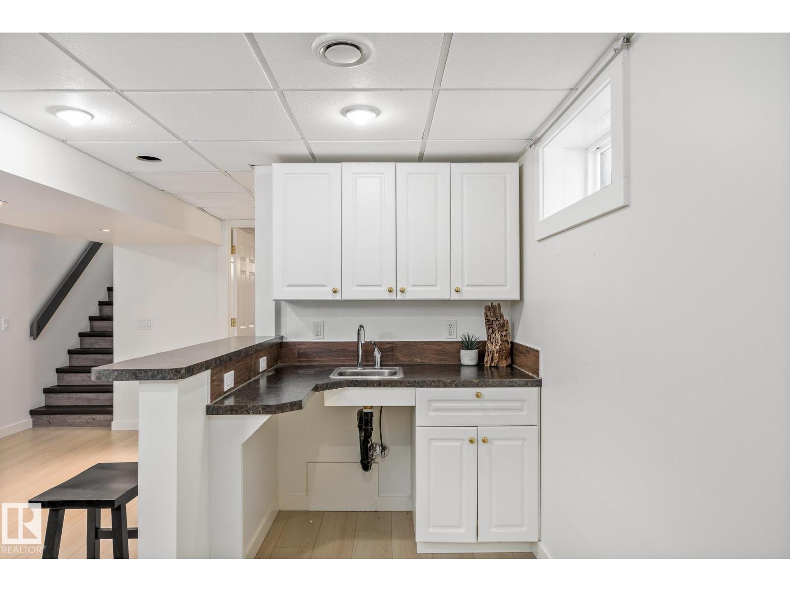 12323 104 ST NW - 28