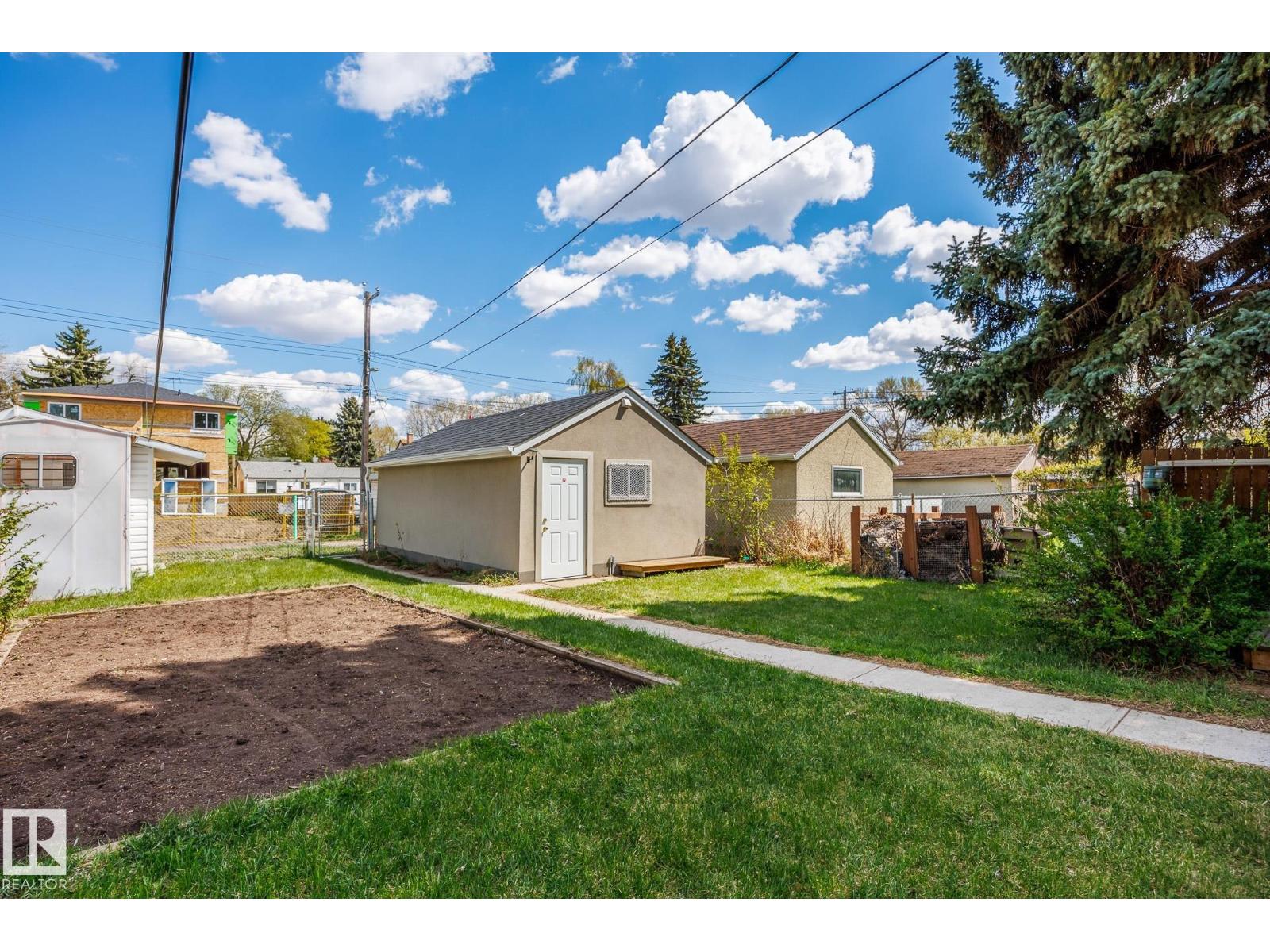 12323 104 ST NW - 39