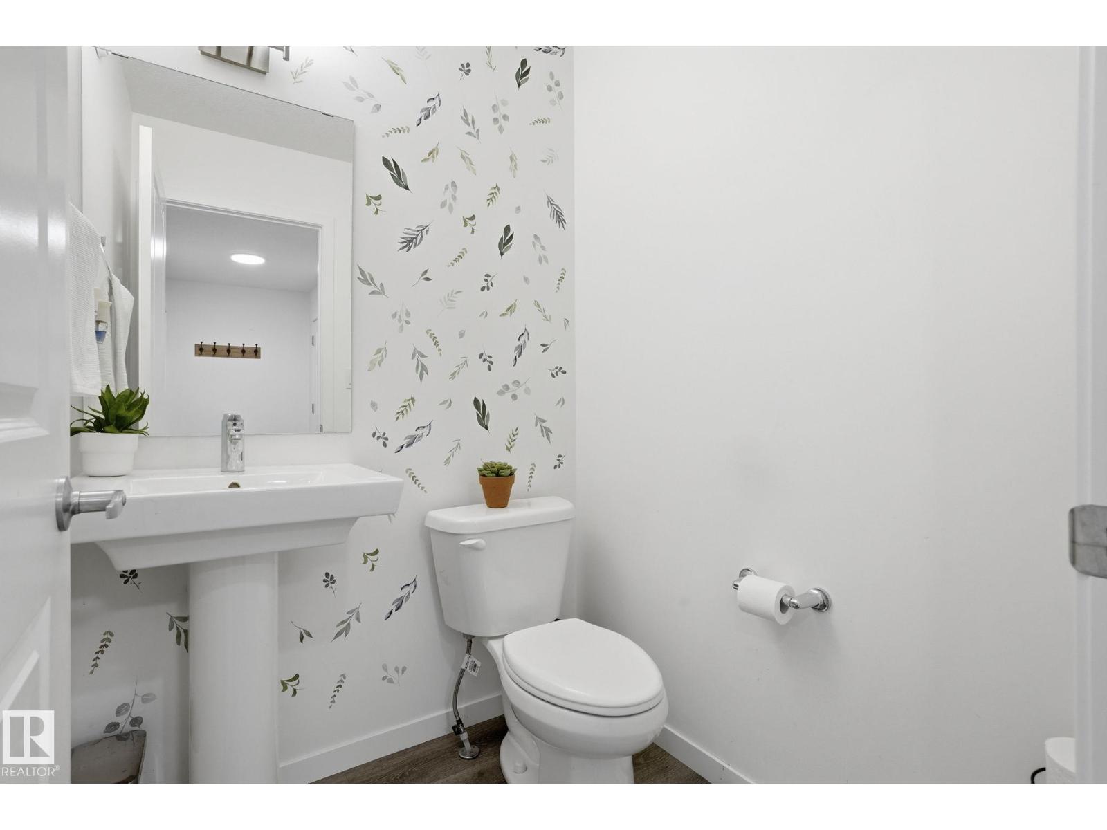9495 228 ST NW - 14