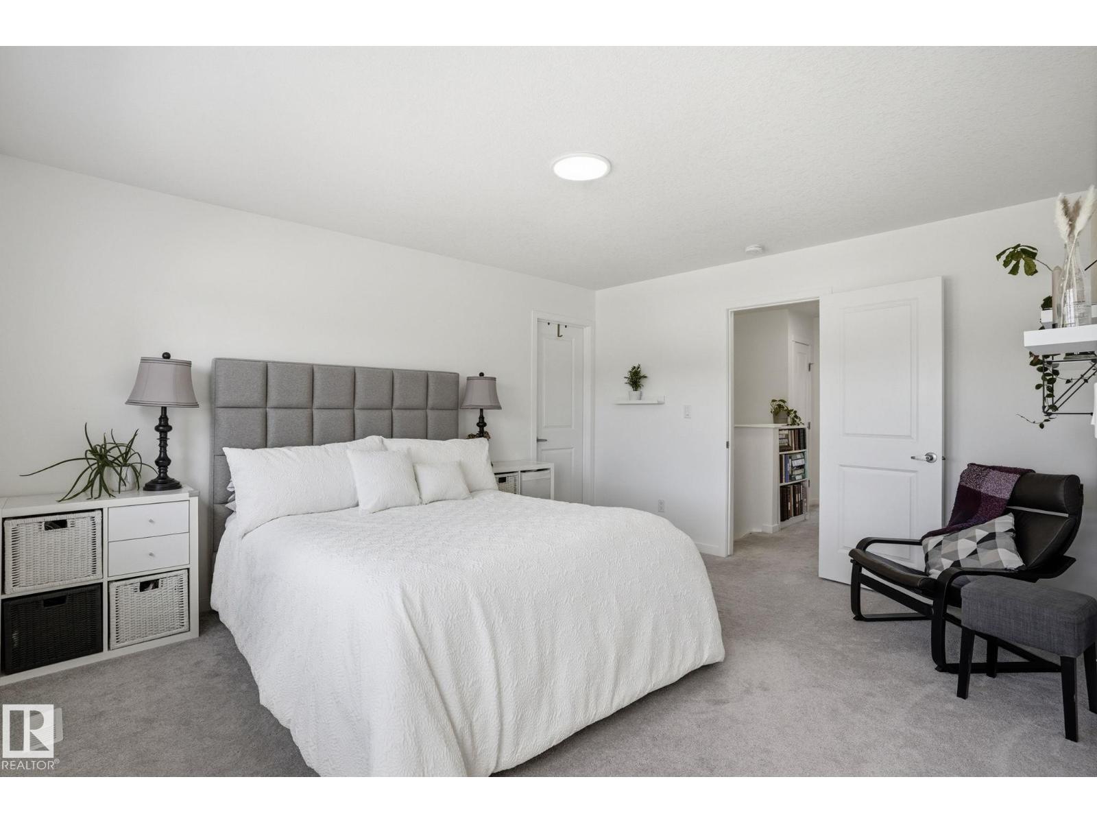 9495 228 ST NW - 17