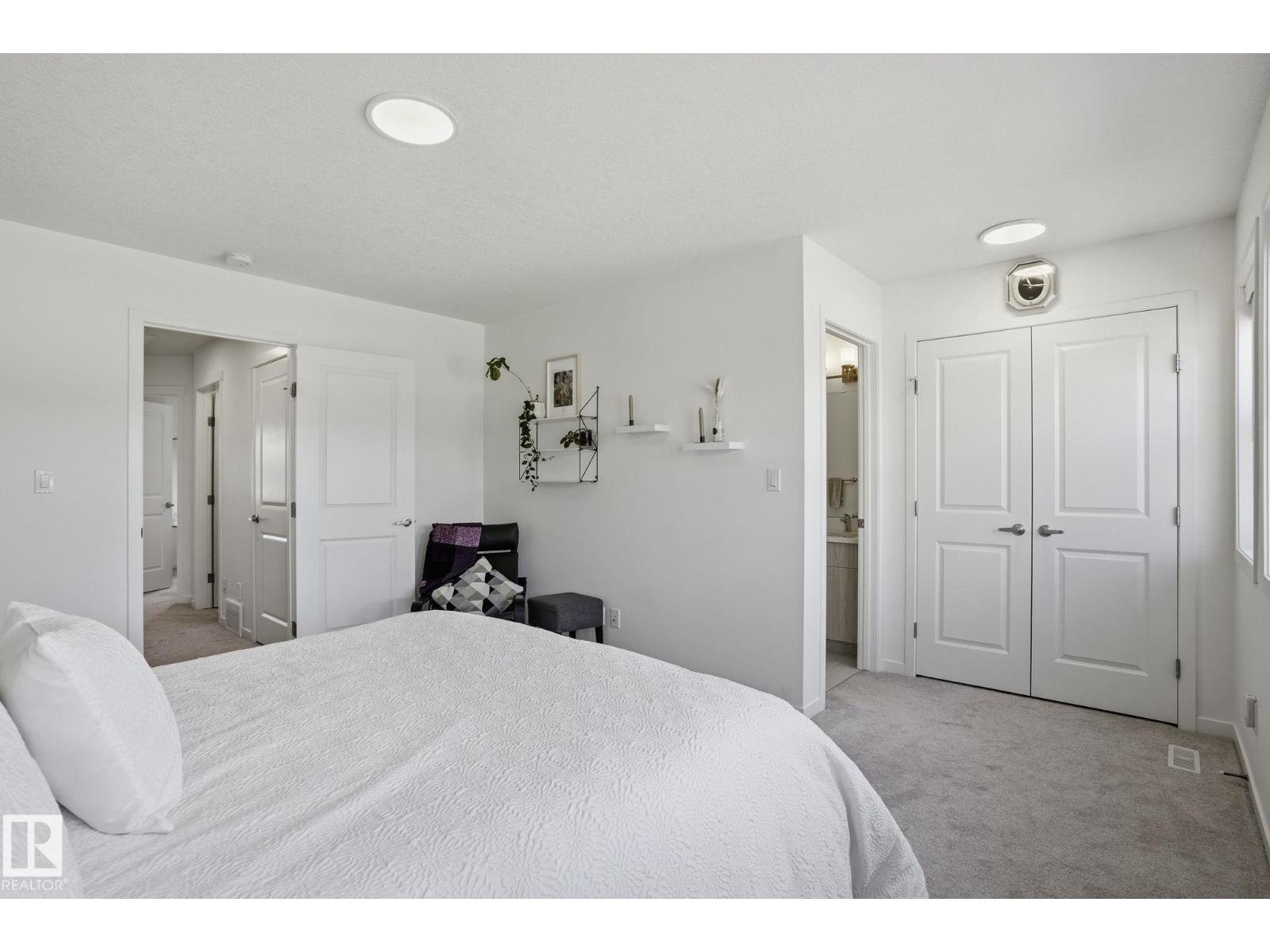 9495 228 ST NW - 18