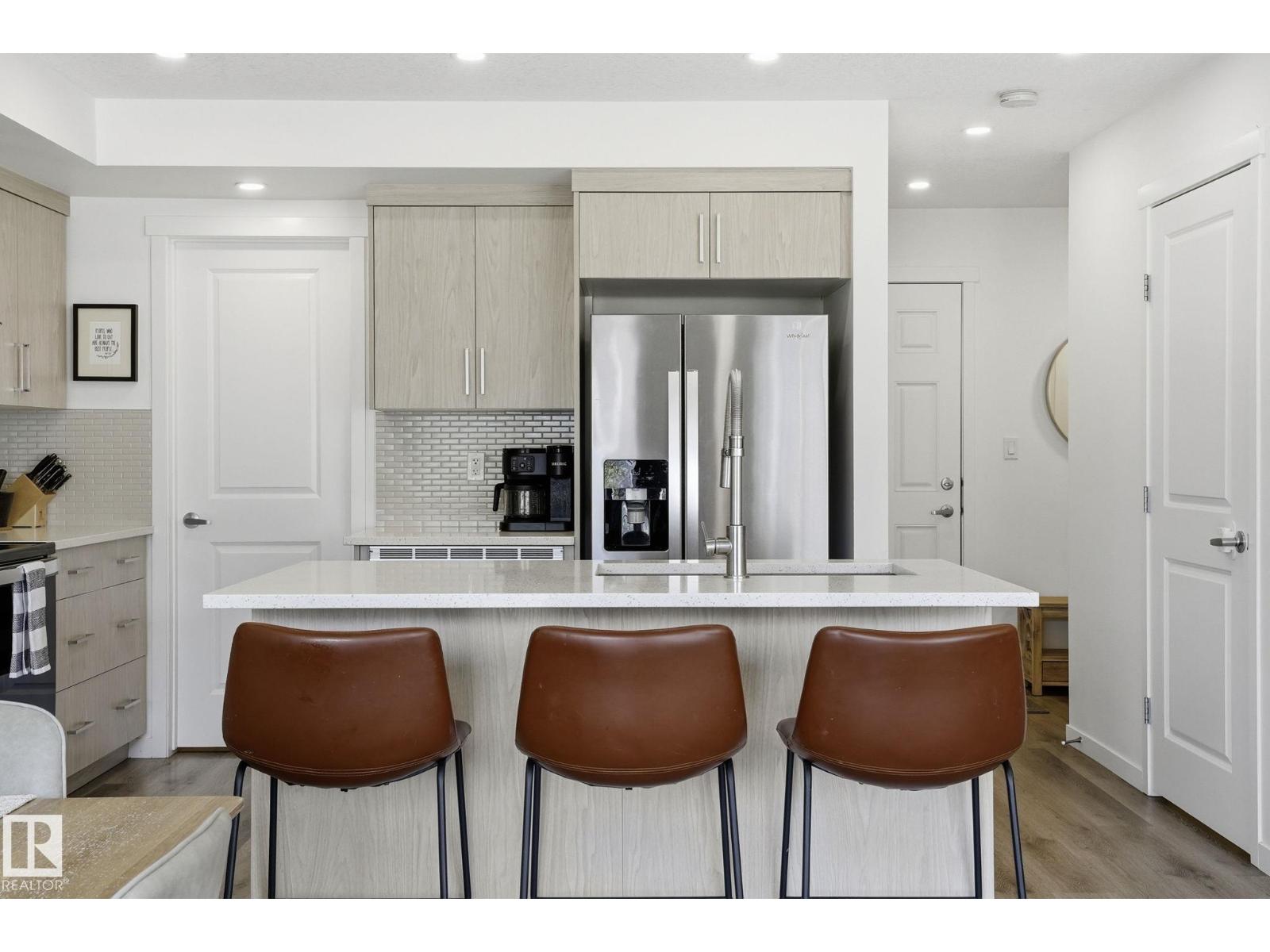 9495 228 ST NW - 6