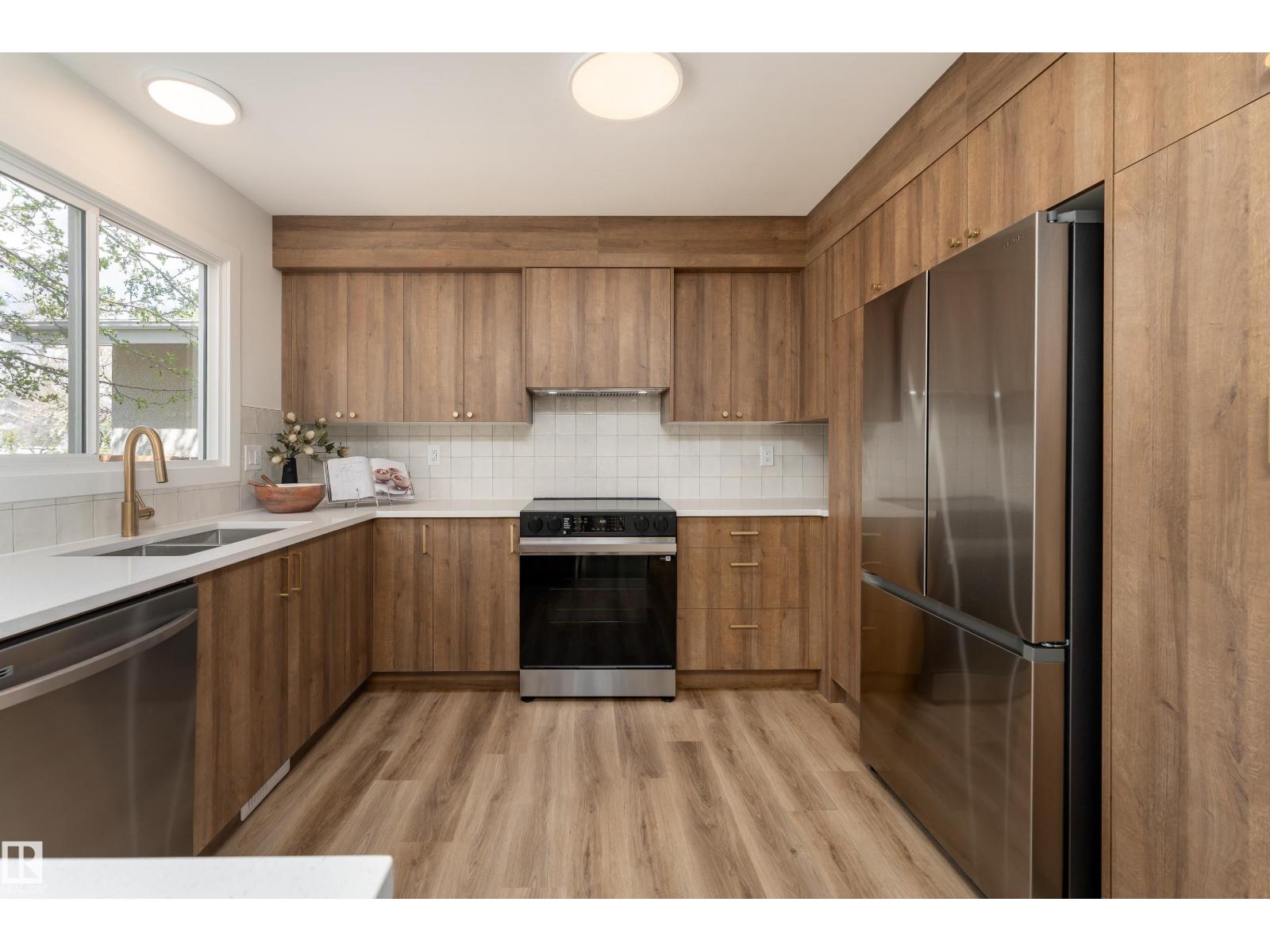 6410 187A ST NW - 15