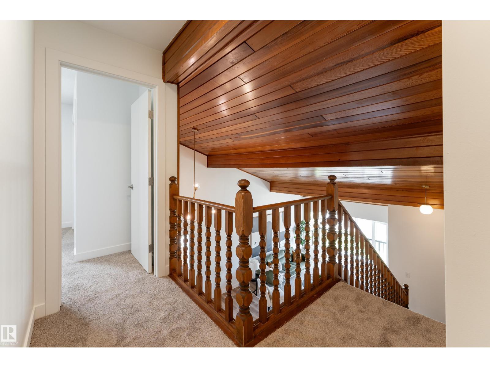 6410 187A ST NW - 32