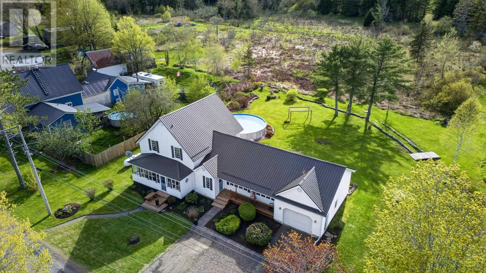 Property 24 of 49 of 87 MAPLE Avenue