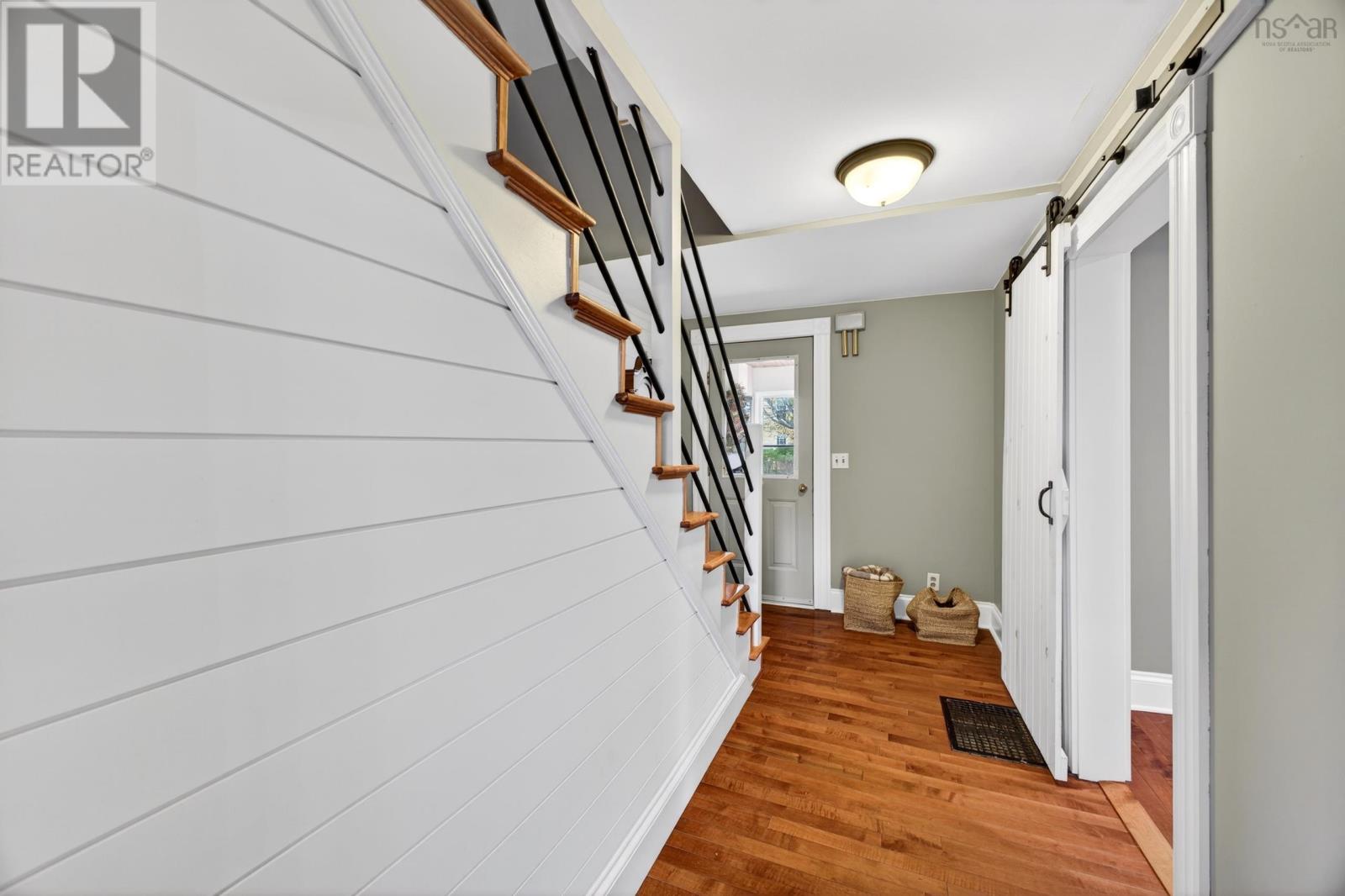 Property 3 of 49 of 87 MAPLE Avenue
