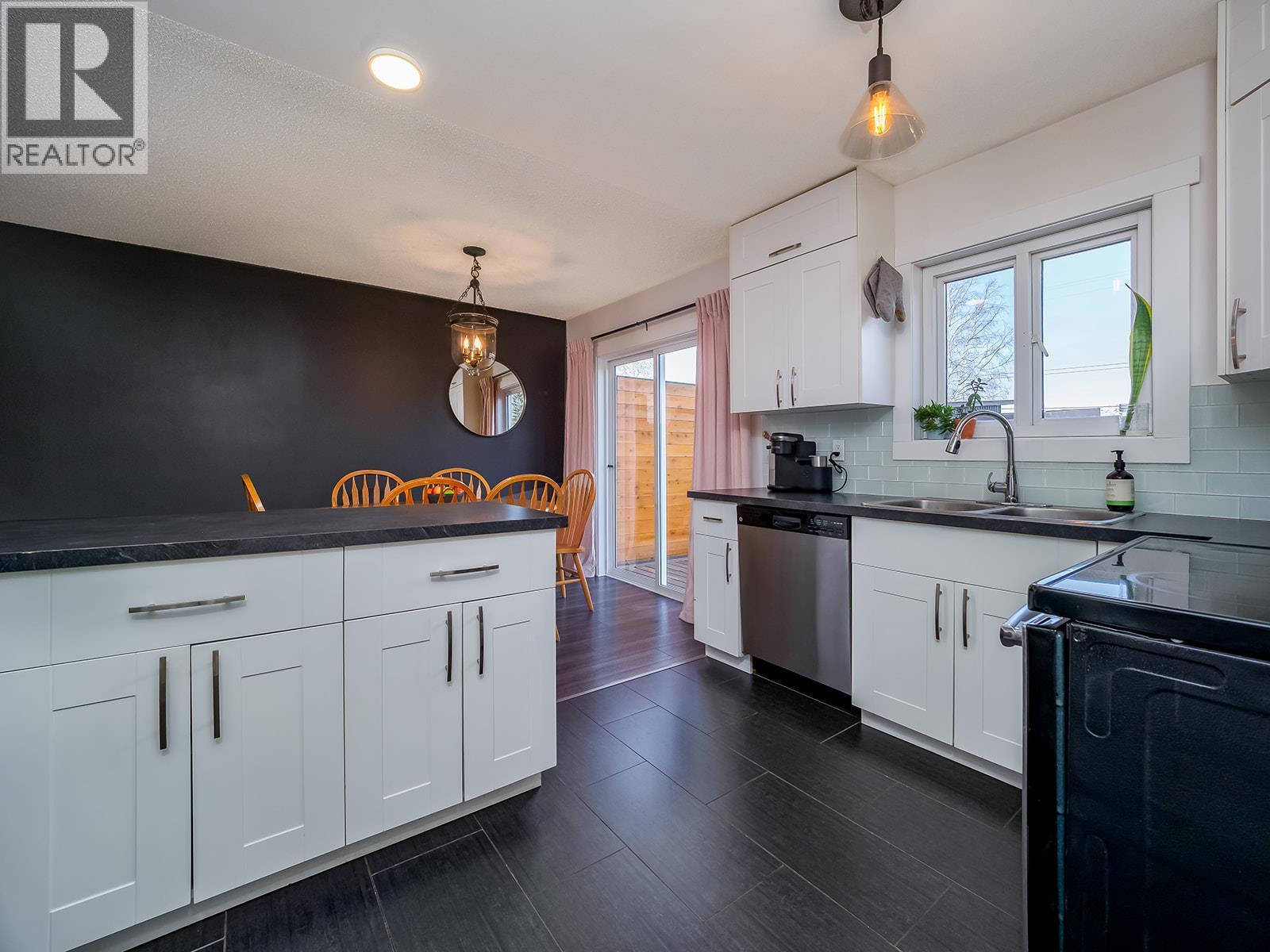 805 13TH Street - 9