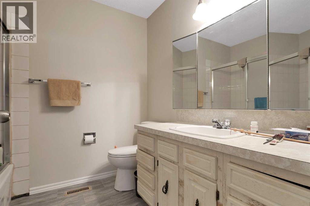 5009 & 5011 Shull Street — photo 13