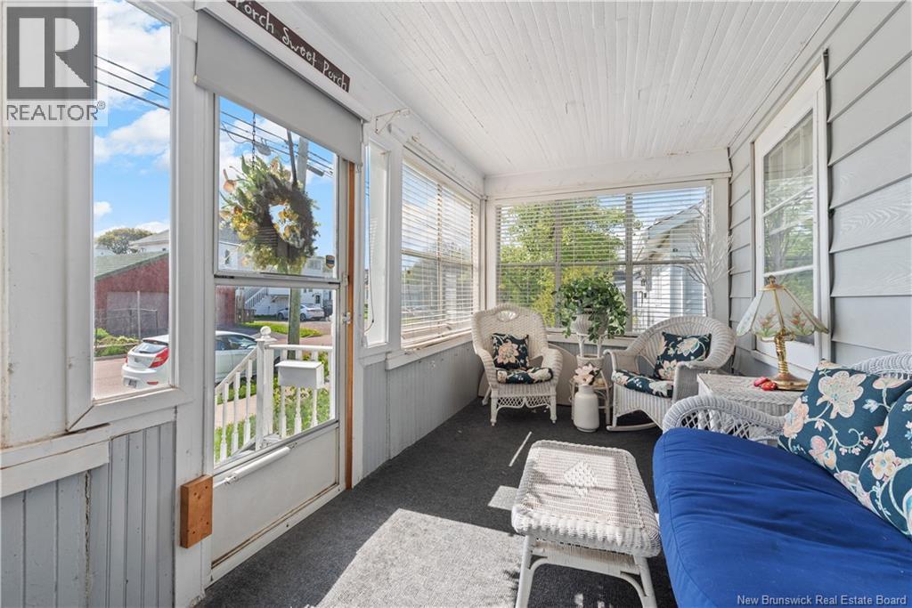 35 Winter Avenue - Image 2