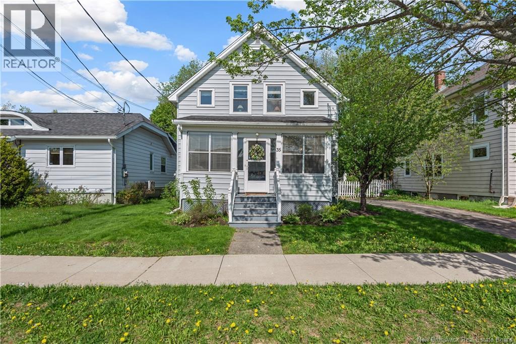 35 Winter Avenue - 26