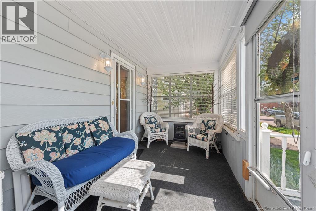 35 Winter Avenue - Image 3
