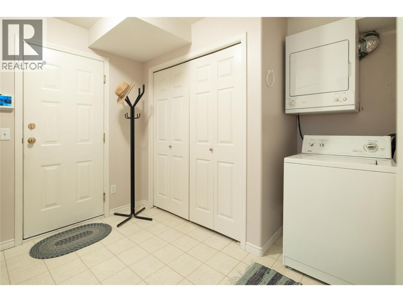 101 3825 GLEN CANYON Drive, West Kelowna