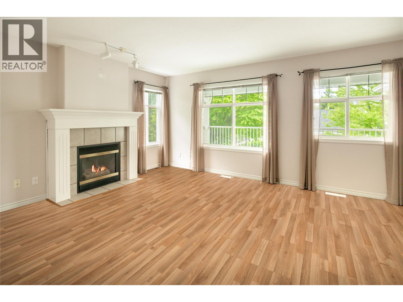 101 3825 GLEN CANYON Drive, West Kelowna