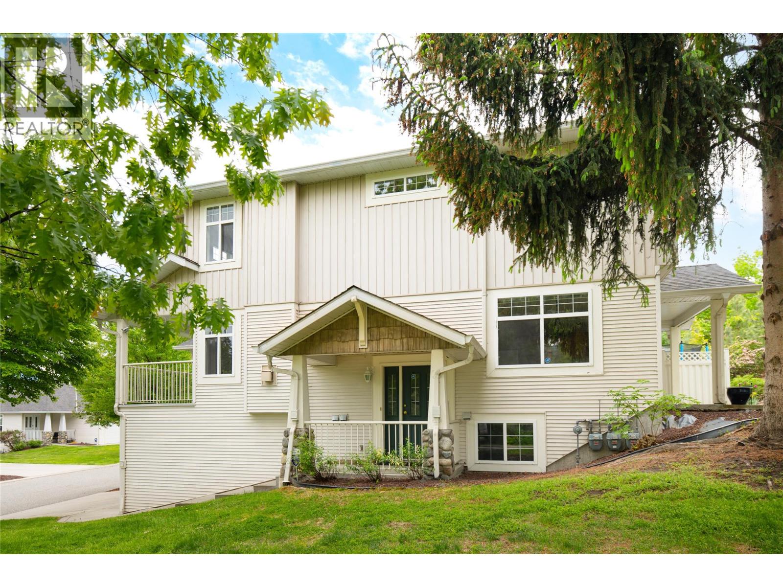 #101 3825 GLEN CANYON Drive - 39