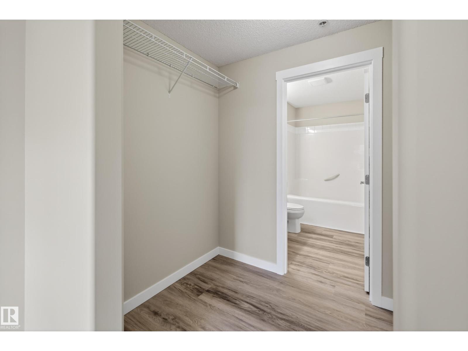 #212 5340 199 ST NW - 33