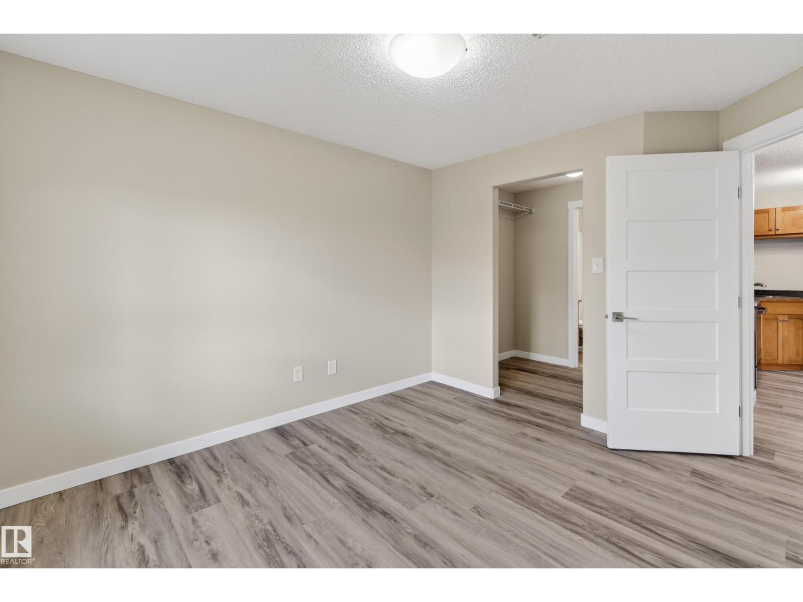 #212 5340 199 ST NW - 29