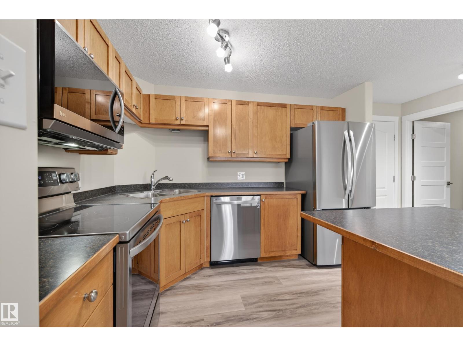 #212 5340 199 ST NW - 46
