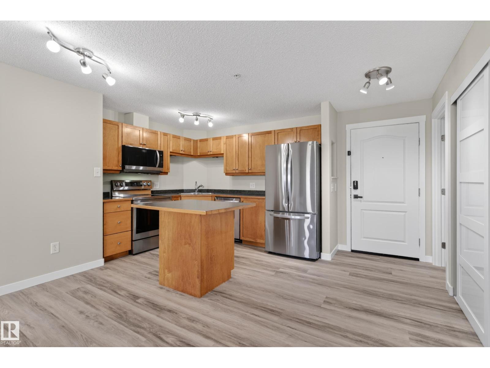 #212 5340 199 ST NW - 22