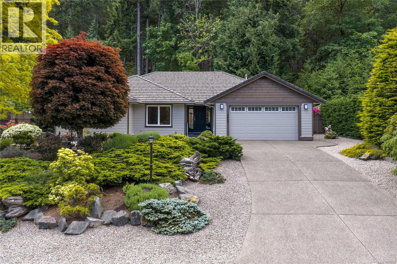 2462 Andover Rd - 55