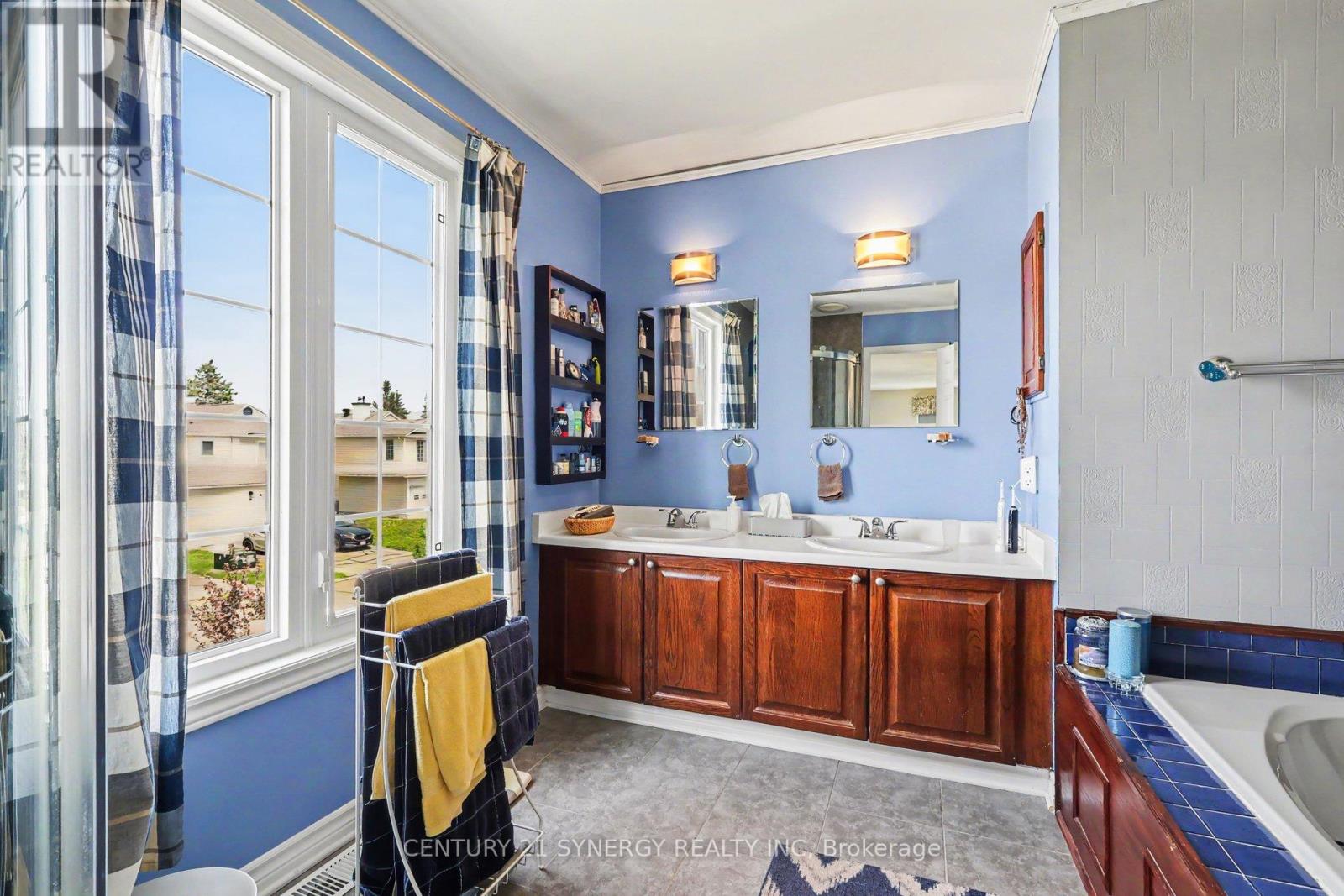 277 MCEACHERN CRESCENT - 20