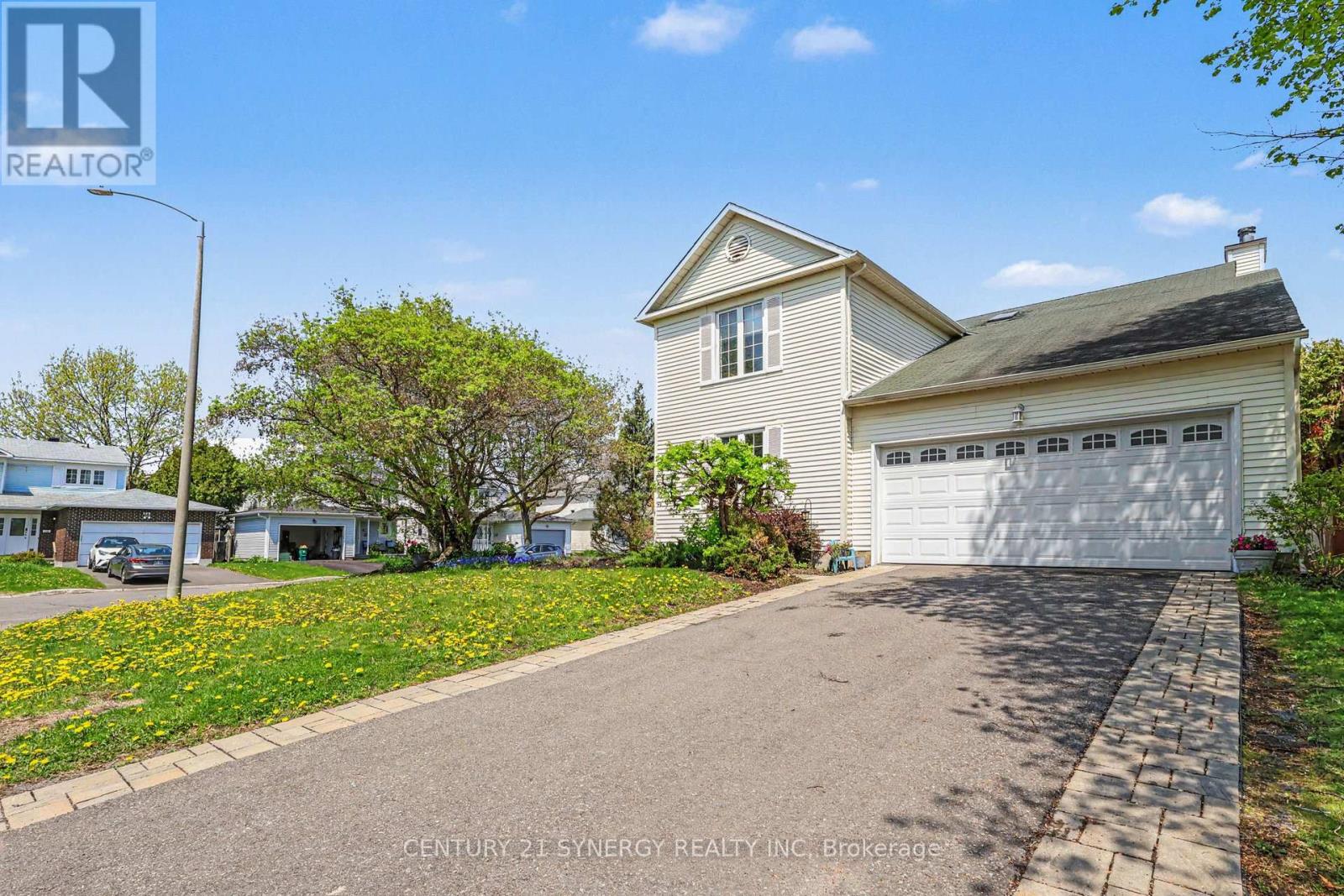 277 MCEACHERN CRESCENT - 3