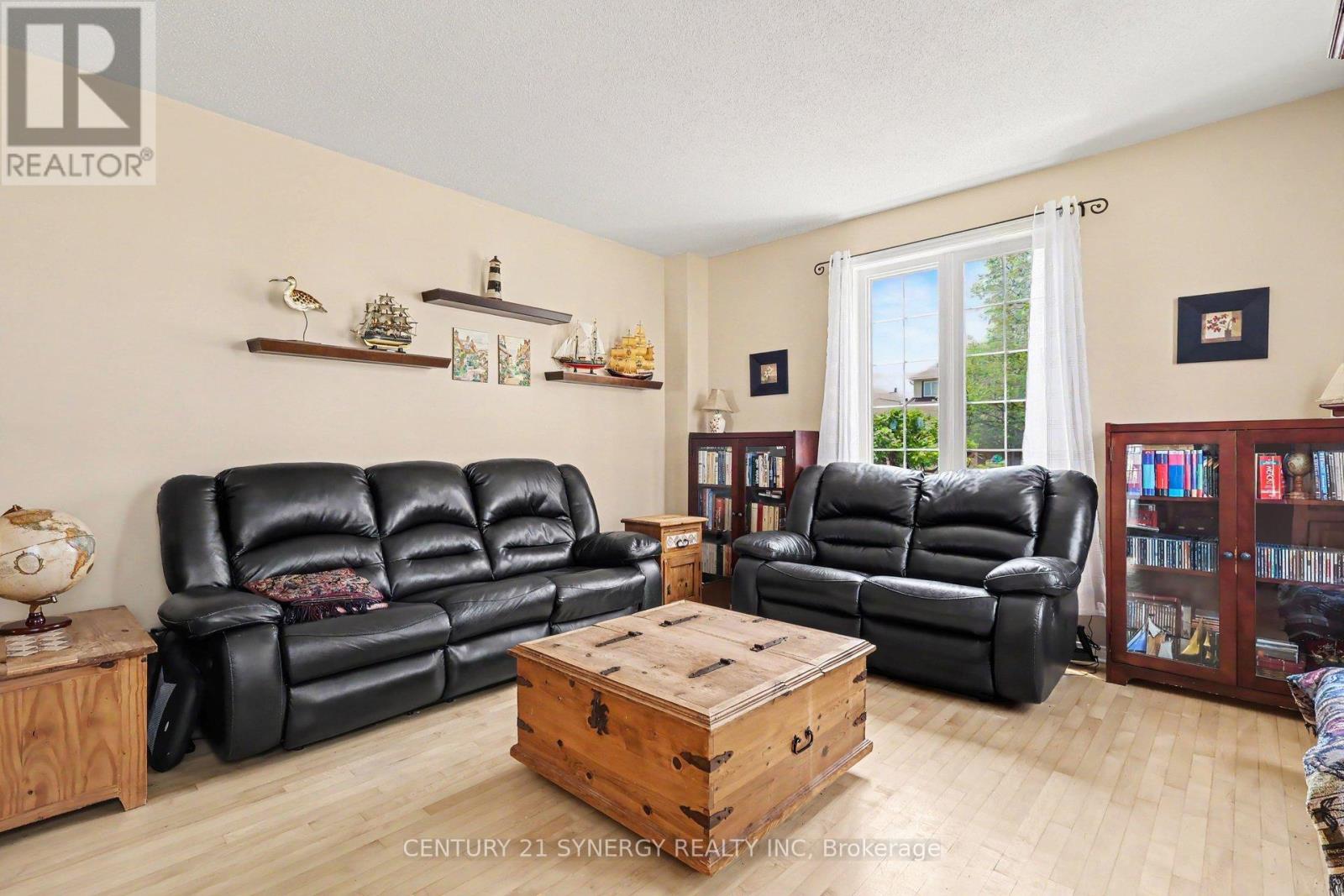 277 MCEACHERN CRESCENT - 5