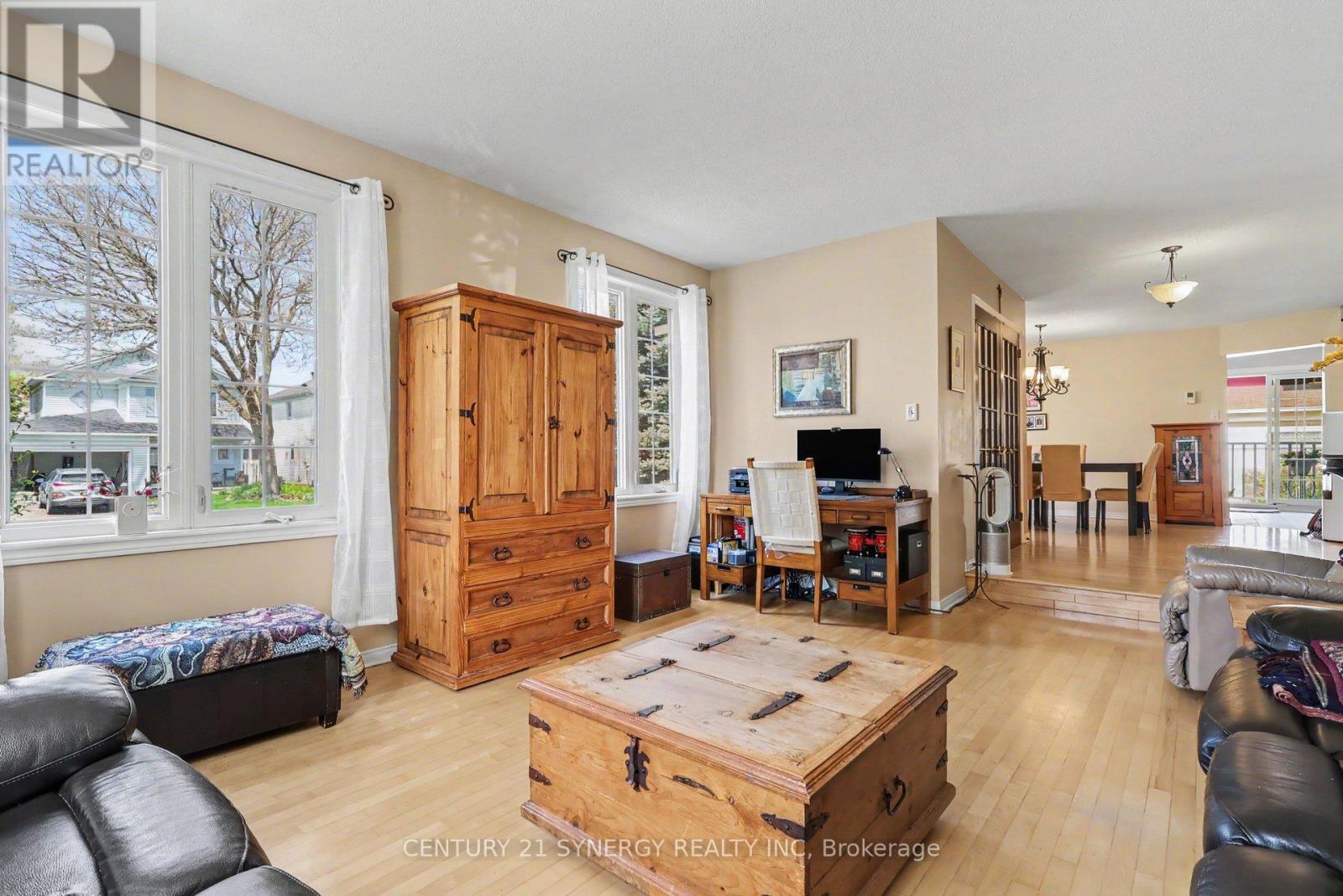 277 MCEACHERN CRESCENT - 7