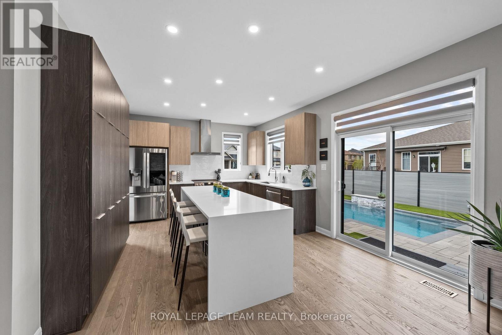 63 YACHT TERRACE - 14