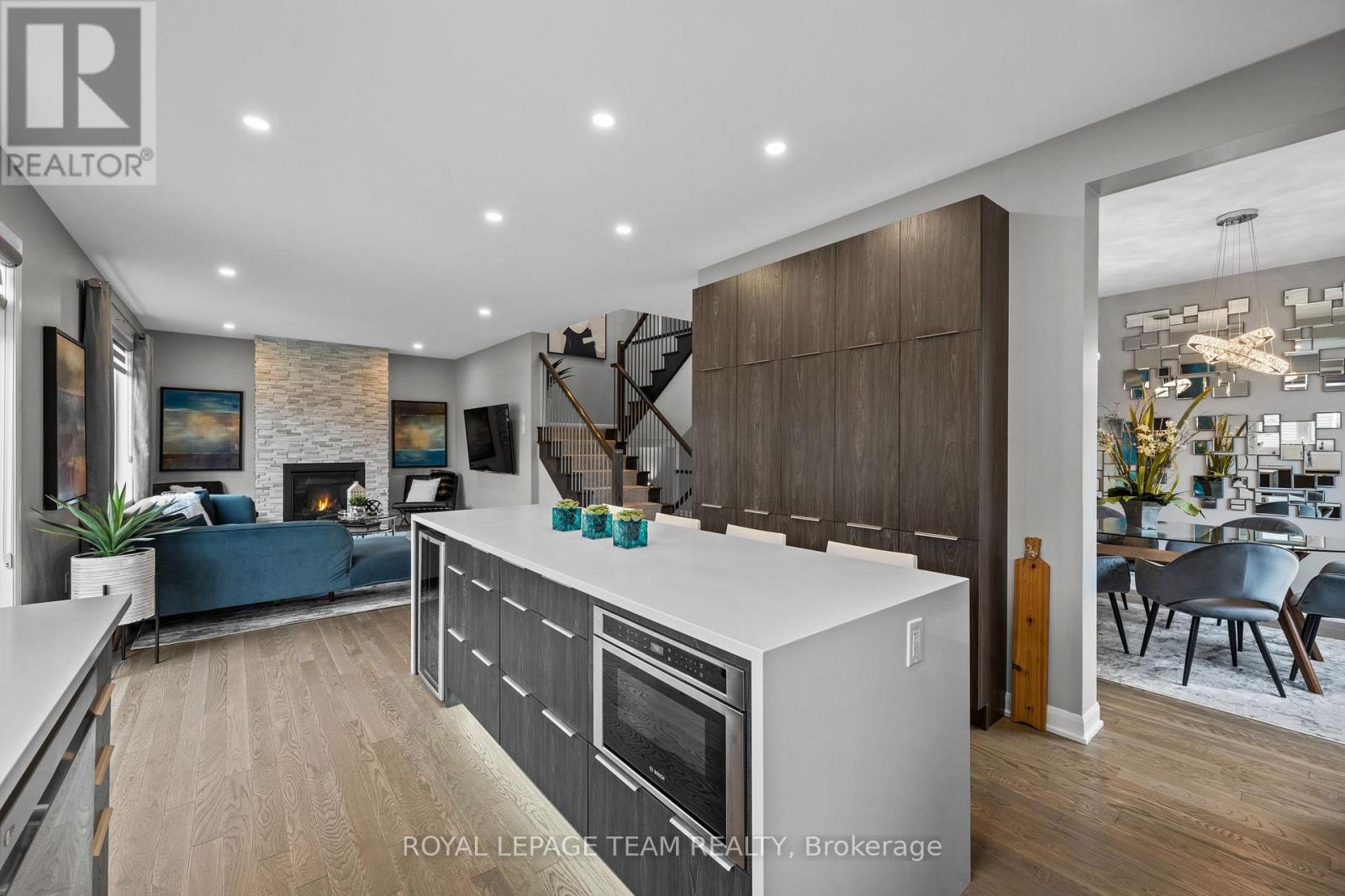63 YACHT TERRACE - 18