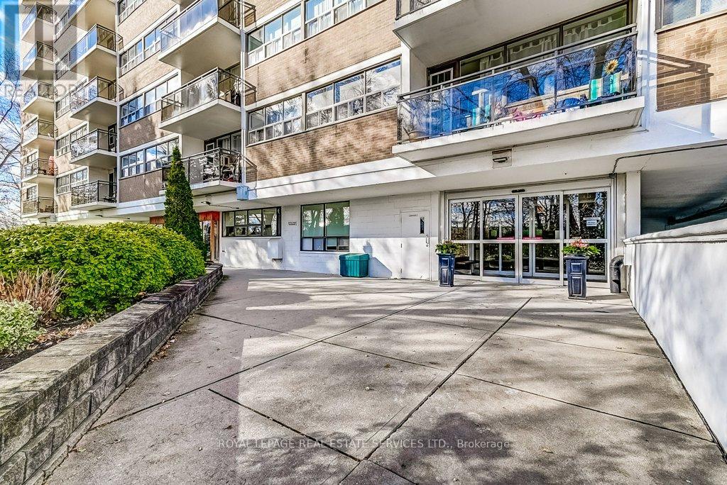 #404 212 KERR STREET - 4