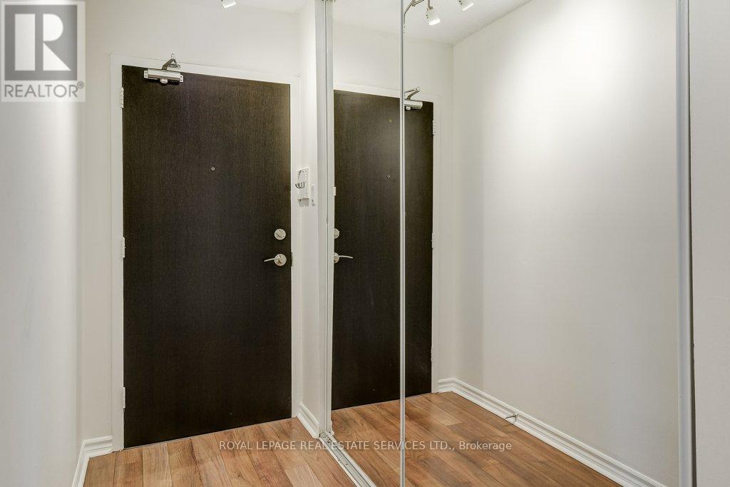 #404 212 KERR STREET - 11