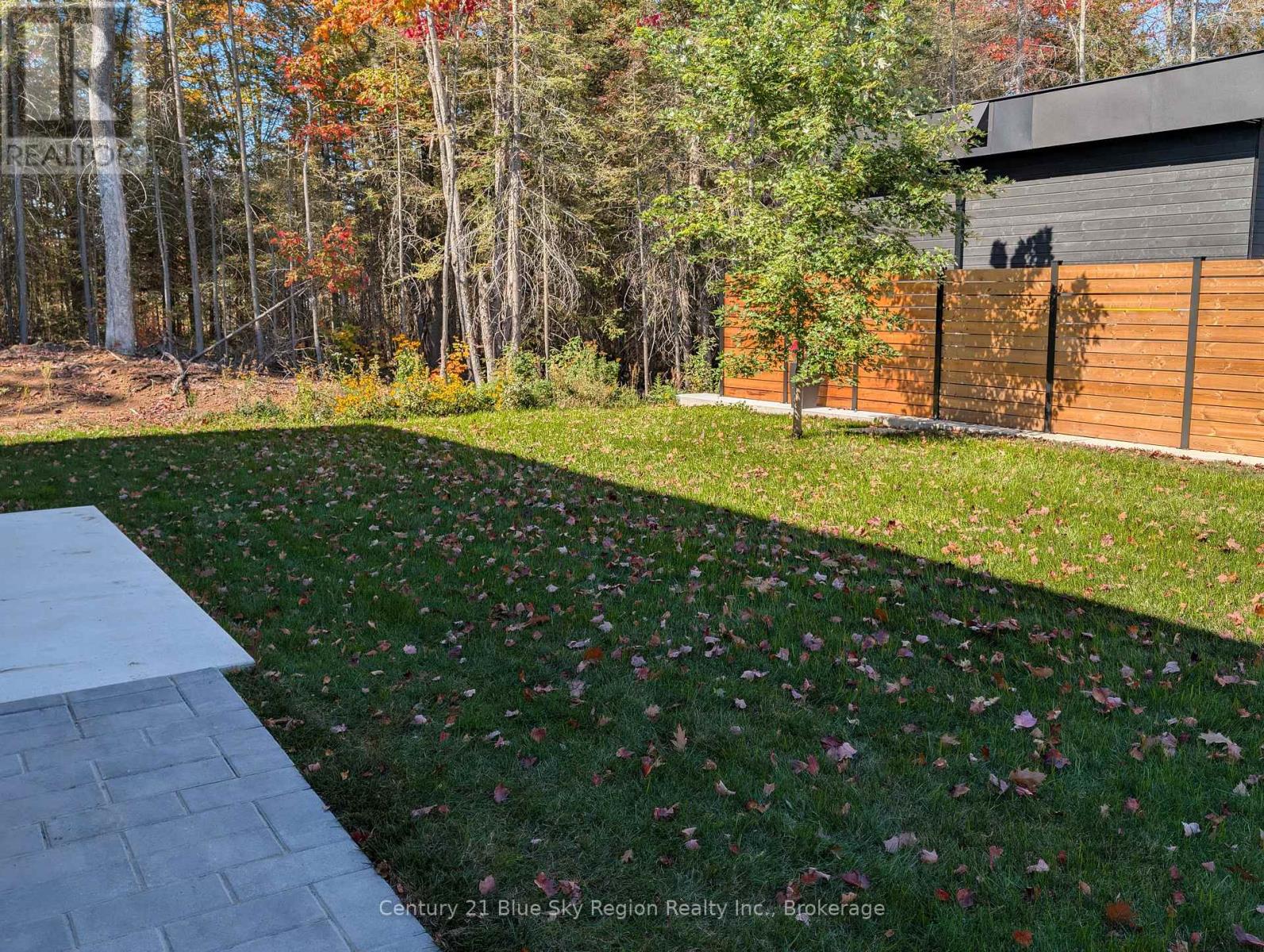 160 SUGARBUSH STREET - 4