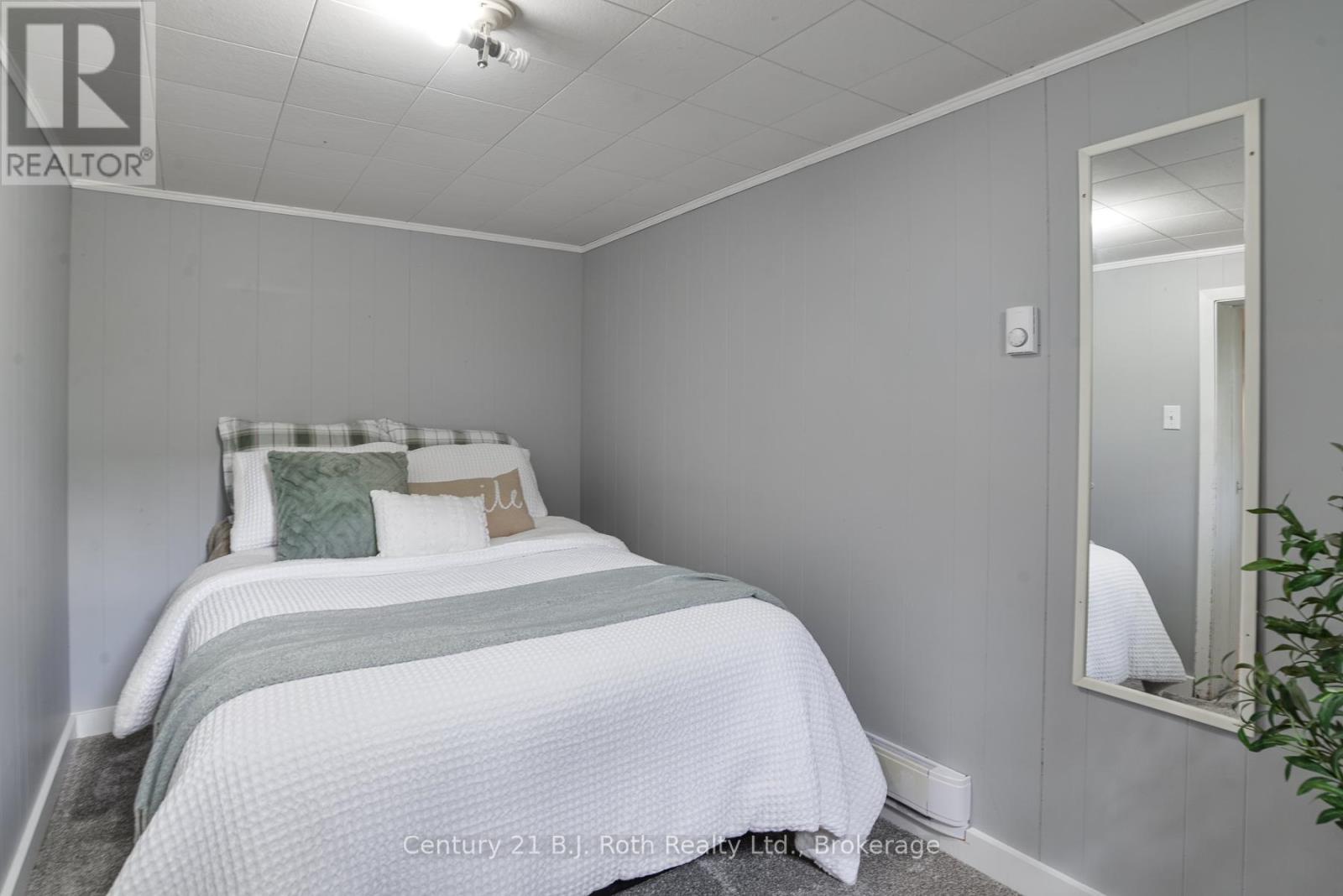 7 CHARLES ROAD - 22