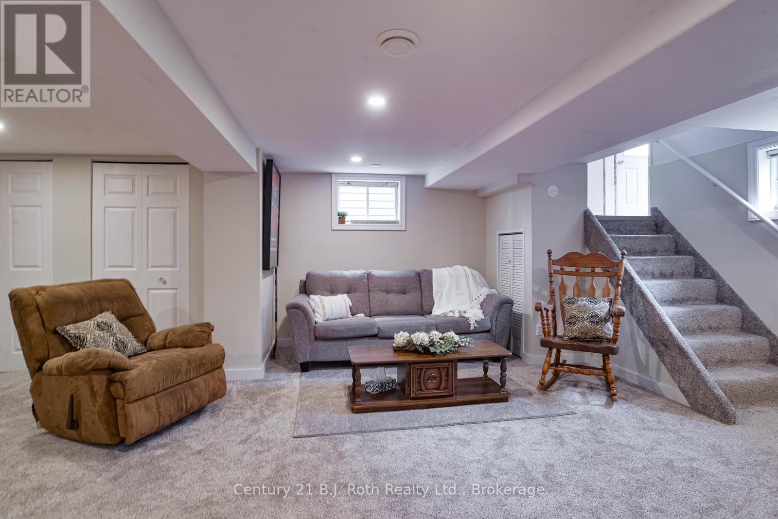 7 CHARLES ROAD - 23