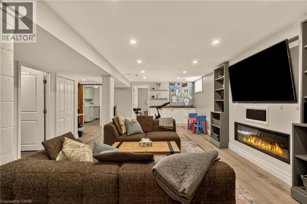 1396 NIELS Avenue, Burlington, Ontario, L7P2E4 — Photo 9