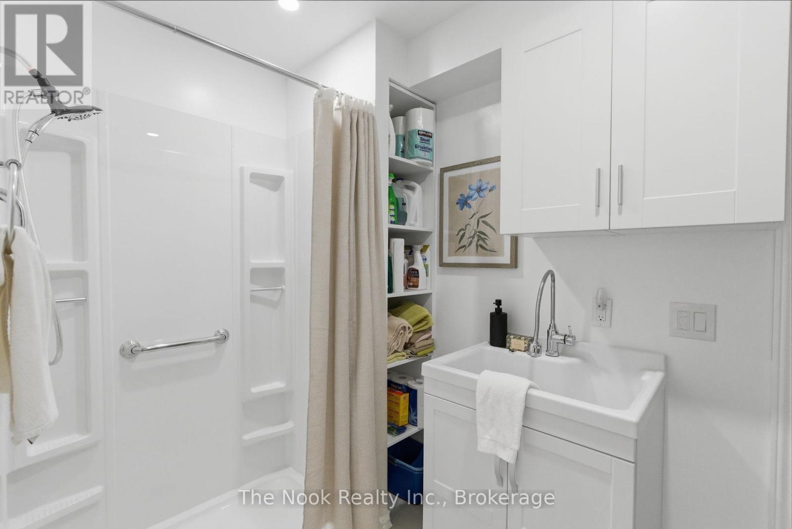 715 ANDERSON STREET - 24