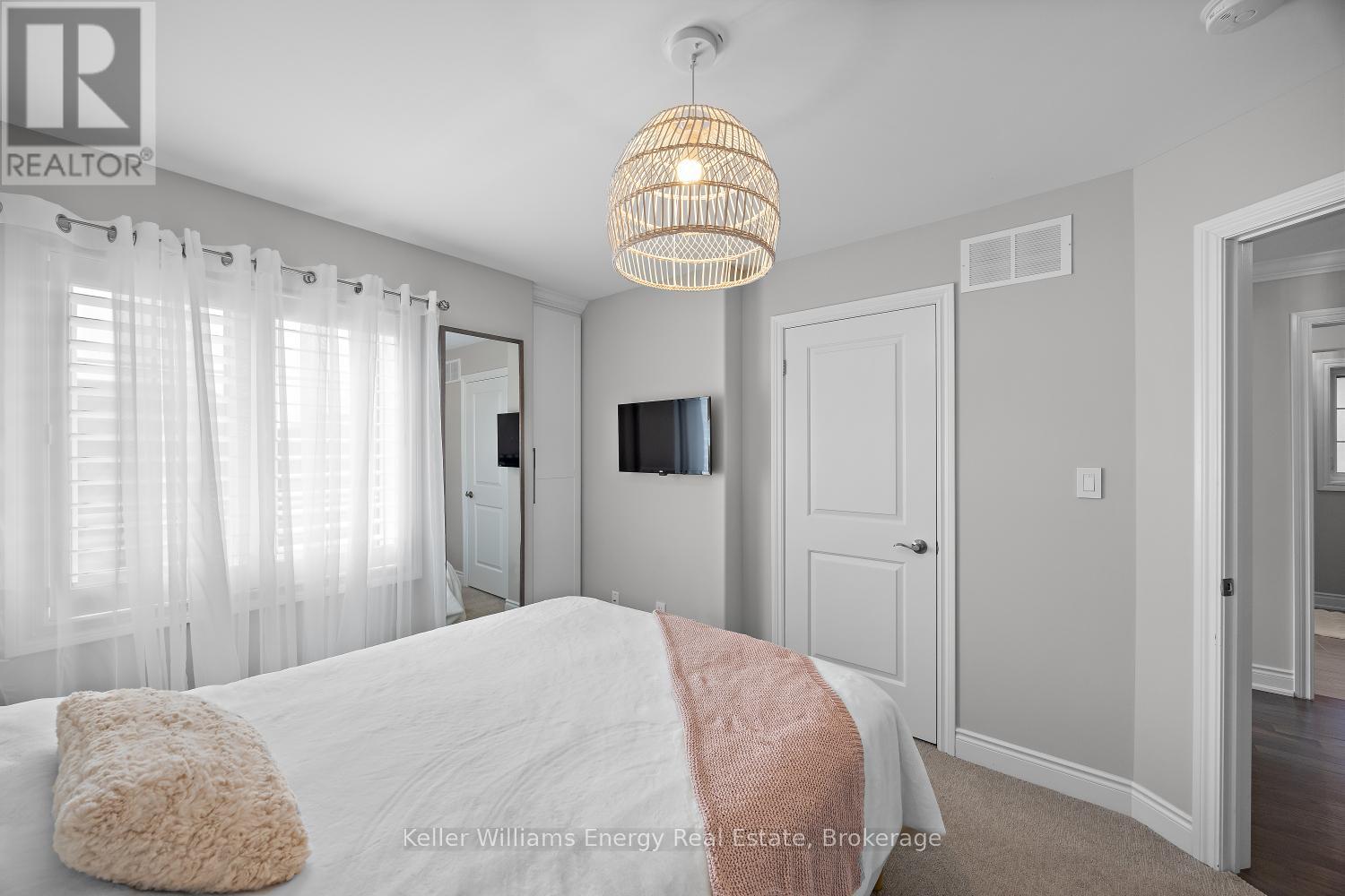 19 ST AUGUSTINE DRIVE - 20