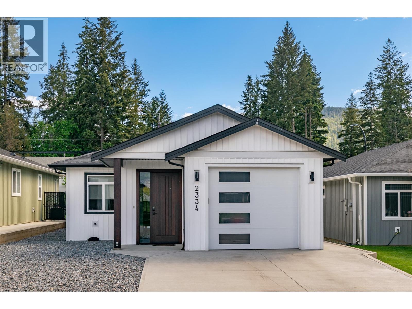  2334 6 Avenue Southeast, Salmon Arm