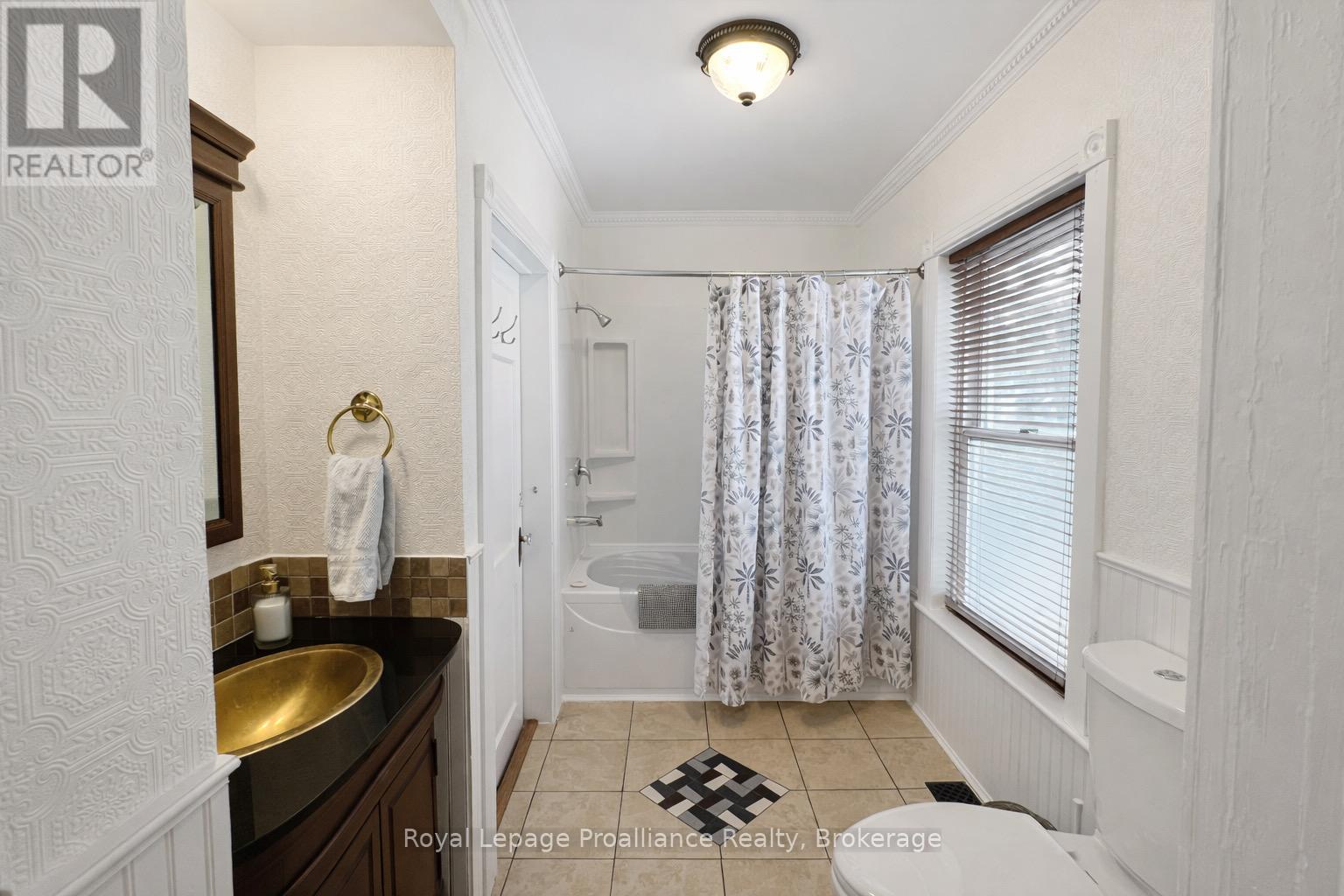 308 BLEECKER AVENUE - 14